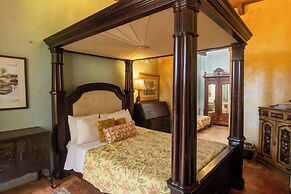 The Gallery Inn