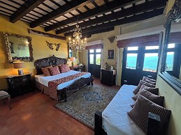 The Gallery Inn