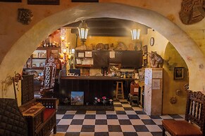 The Gallery Inn