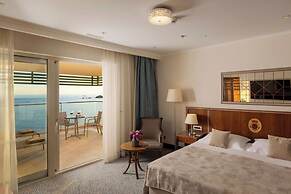Hotel More