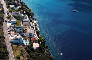 Hotel More