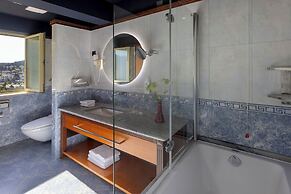 Hotel More