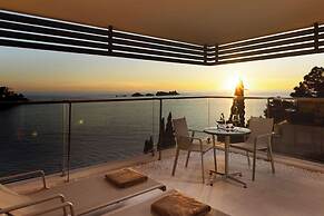 Hotel More