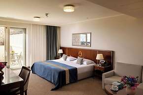 Hotel More