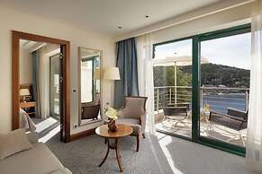 Hotel More