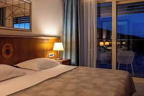 Hotel More