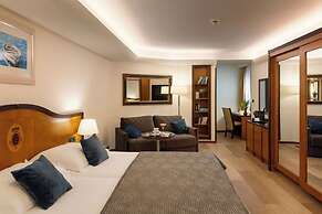 Hotel More