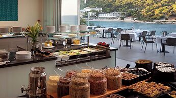 Hotel More