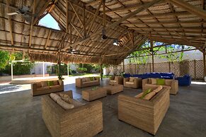 Santorini Hotel & Resort