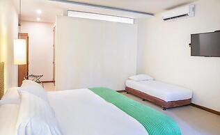 Santorini Hotel & Resort