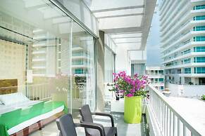 Santorini Hotel & Resort