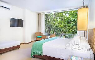 Santorini Hotel & Resort