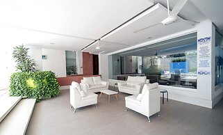 Santorini Hotel & Resort