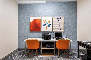 Holiday Inn Express Hotel & Suites Van Wert by IHG