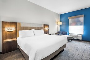 Holiday Inn Express Hotel & Suites Van Wert by IHG