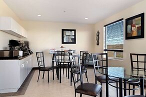 Days Inn by Wyndham Grande Prairie