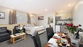 Arthur's Court Motor Lodge