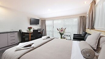 Arthur's Court Motor Lodge