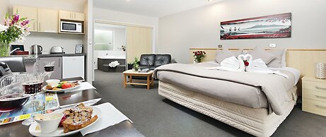 Arthur's Court Motor Lodge