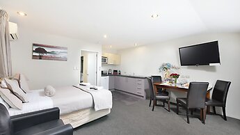 Arthur's Court Motor Lodge