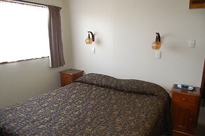 Carisbrook Motel