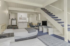 Capital Lodge Motor Inn