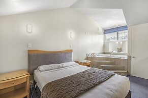 Capital Lodge Motor Inn