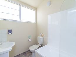 Capital Lodge Motor Inn