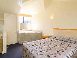 Capital Lodge Motor Inn