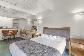 Capital Lodge Motor Inn