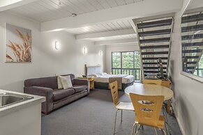 Capital Lodge Motor Inn