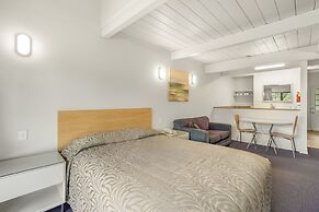 Capital Lodge Motor Inn