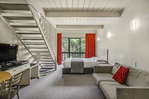 Capital Lodge Motor Inn