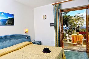 Punta Chiarito Resort