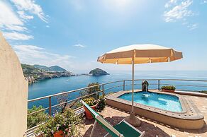 Punta Chiarito Resort