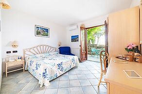 Punta Chiarito Resort
