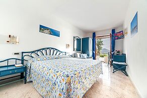 Punta Chiarito Resort