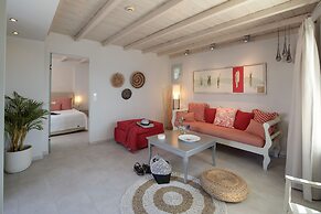 Iria Beach art hotel