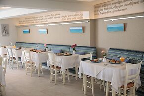 Iria Beach art hotel