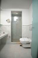 Iria Beach art hotel