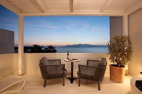 Iria Beach art hotel