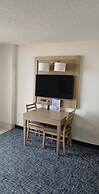 Comfort Suites Beachfront