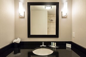 Comfort Suites Beachfront