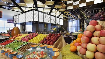 Crowne Plaza Yantai Seaview by IHG