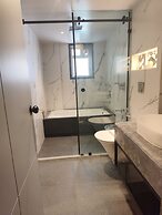 Hotel Le Grande - Mumbai International Airport