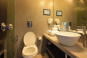 Whispering Palms Beach Resort