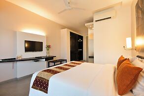 Whispering Palms Beach Resort