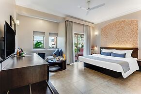 Whispering Palms Beach Resort