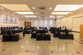 Whispering Palms Beach Resort