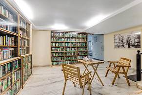 Whispering Palms Beach Resort